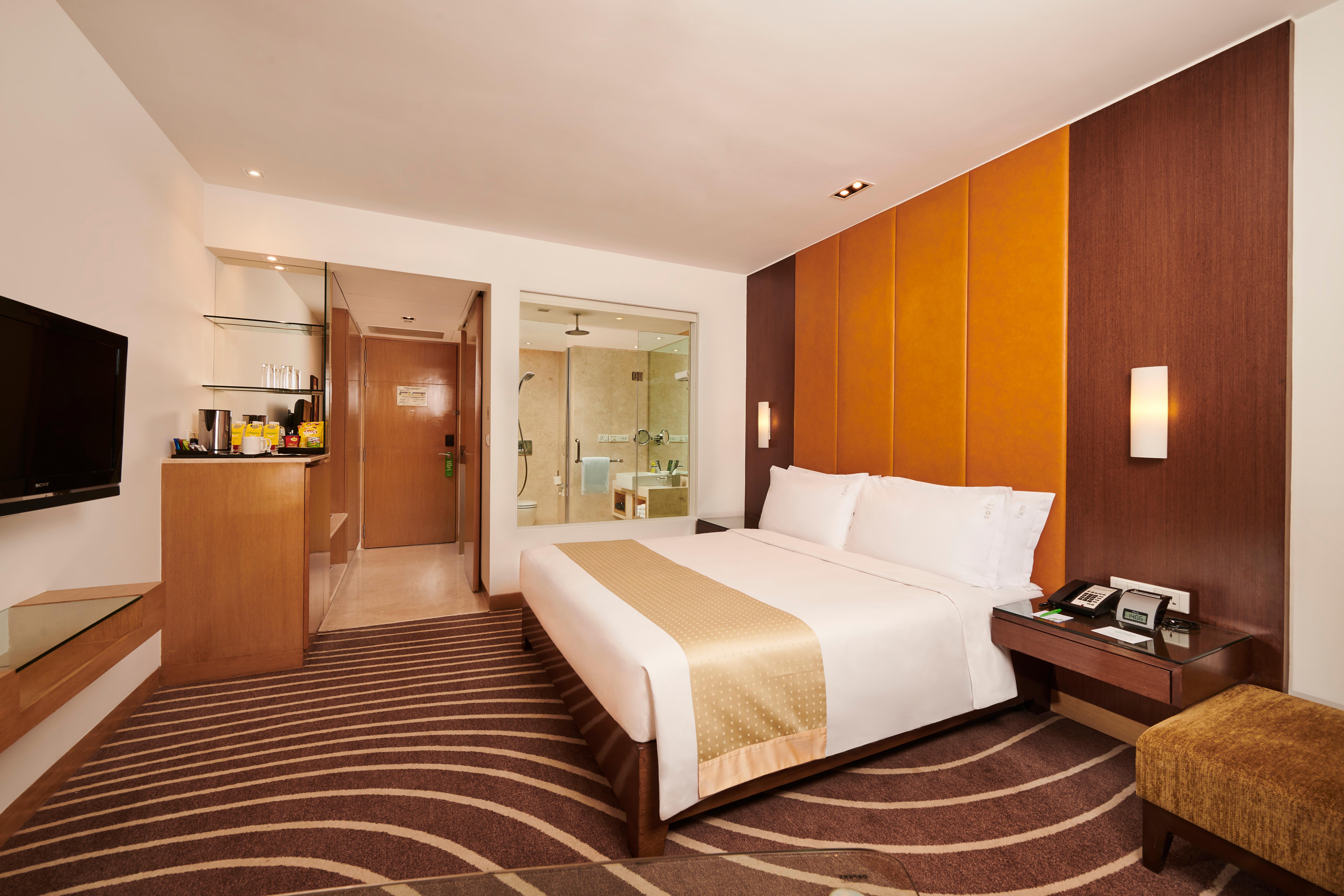 Holiday Inn Mumbai International Airport By Ihg Екстериор снимка A room at the hotel