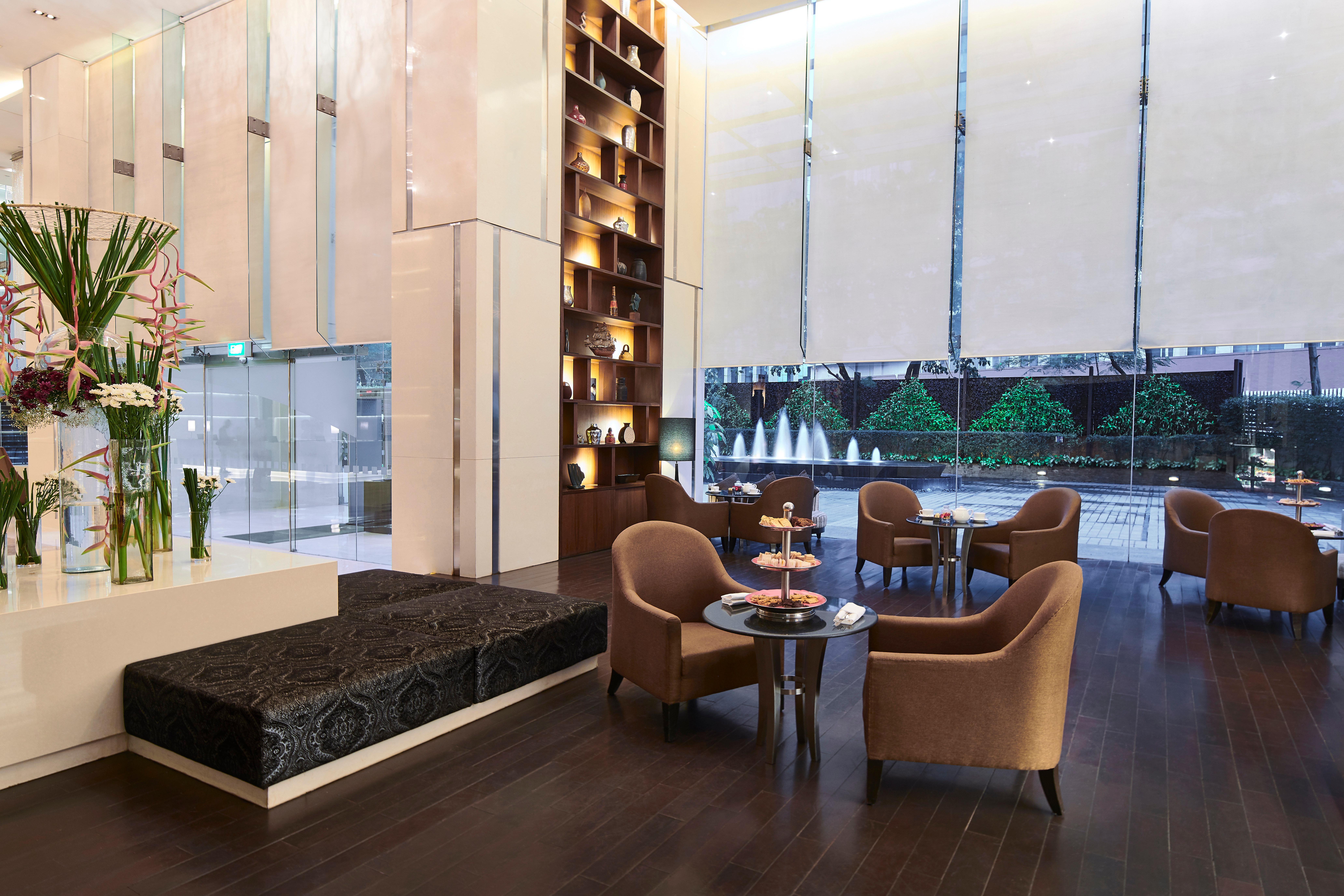 Holiday Inn Mumbai International Airport By Ihg Интериор снимка The lobby of the hotel