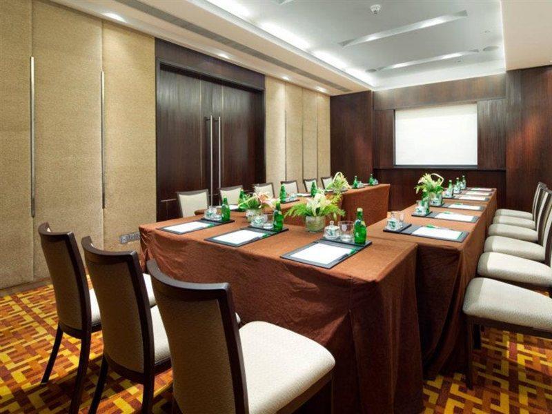 Holiday Inn Mumbai International Airport By Ihg Екстериор снимка Meeting room